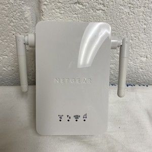 NETGEAR N300 Wall Plug Version Wi-Fi Range Extender (WN3000RP).